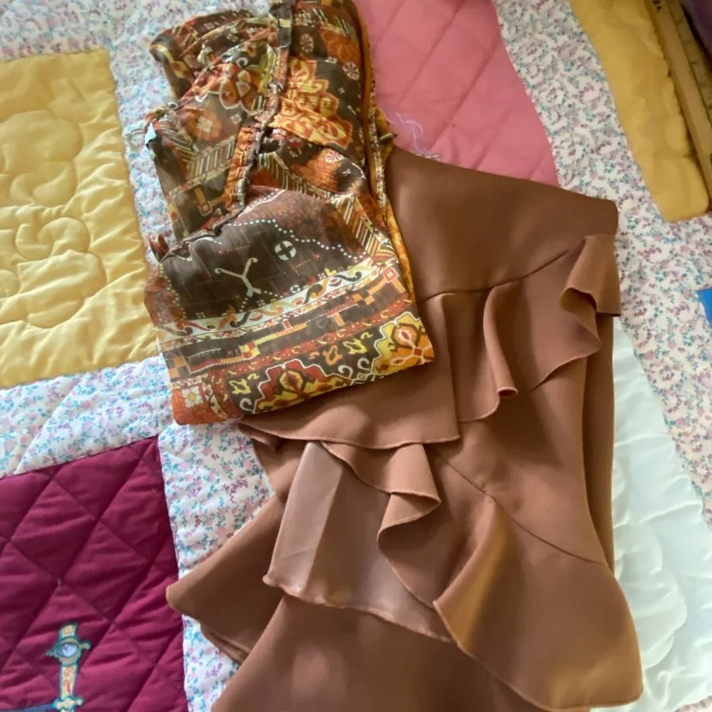 NWT Blouse and Skirt~XL-Rust colors - Picture 16 of 16